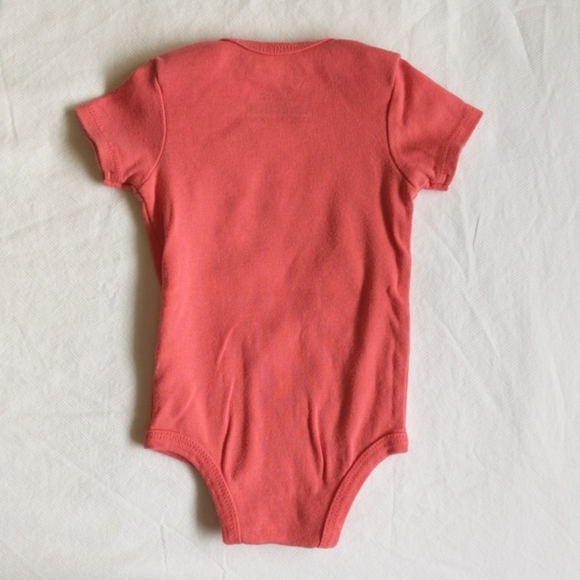 nike coral logo short sleeve bodysuit diaper shirt 6 months baby girl - Picture 6 of 6